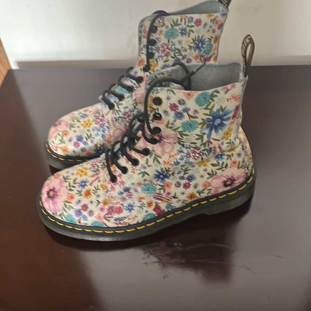 Dr.Martens boots multi colored (pink,blue,green yellow and green teal and rose